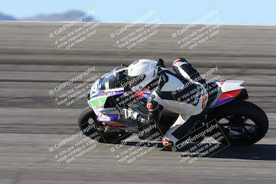 media/Jan-16-2026-CVMA Friday Practice (Fri) [[6f2bf47531]]/3-Racer 2/Session 2 Bowl Entry Pans/